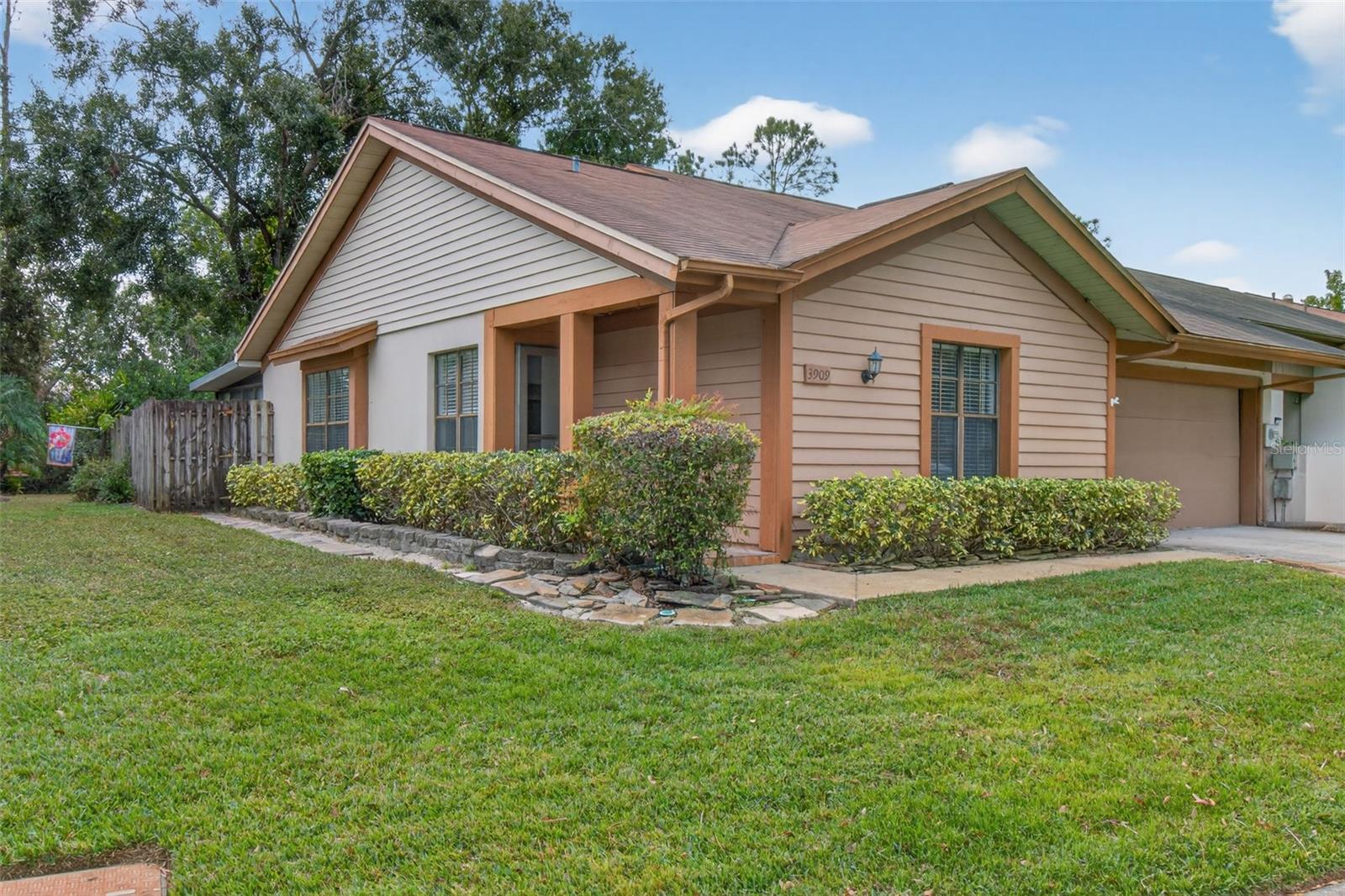 Image 36 of 49 For 3909 Shoreside Circle