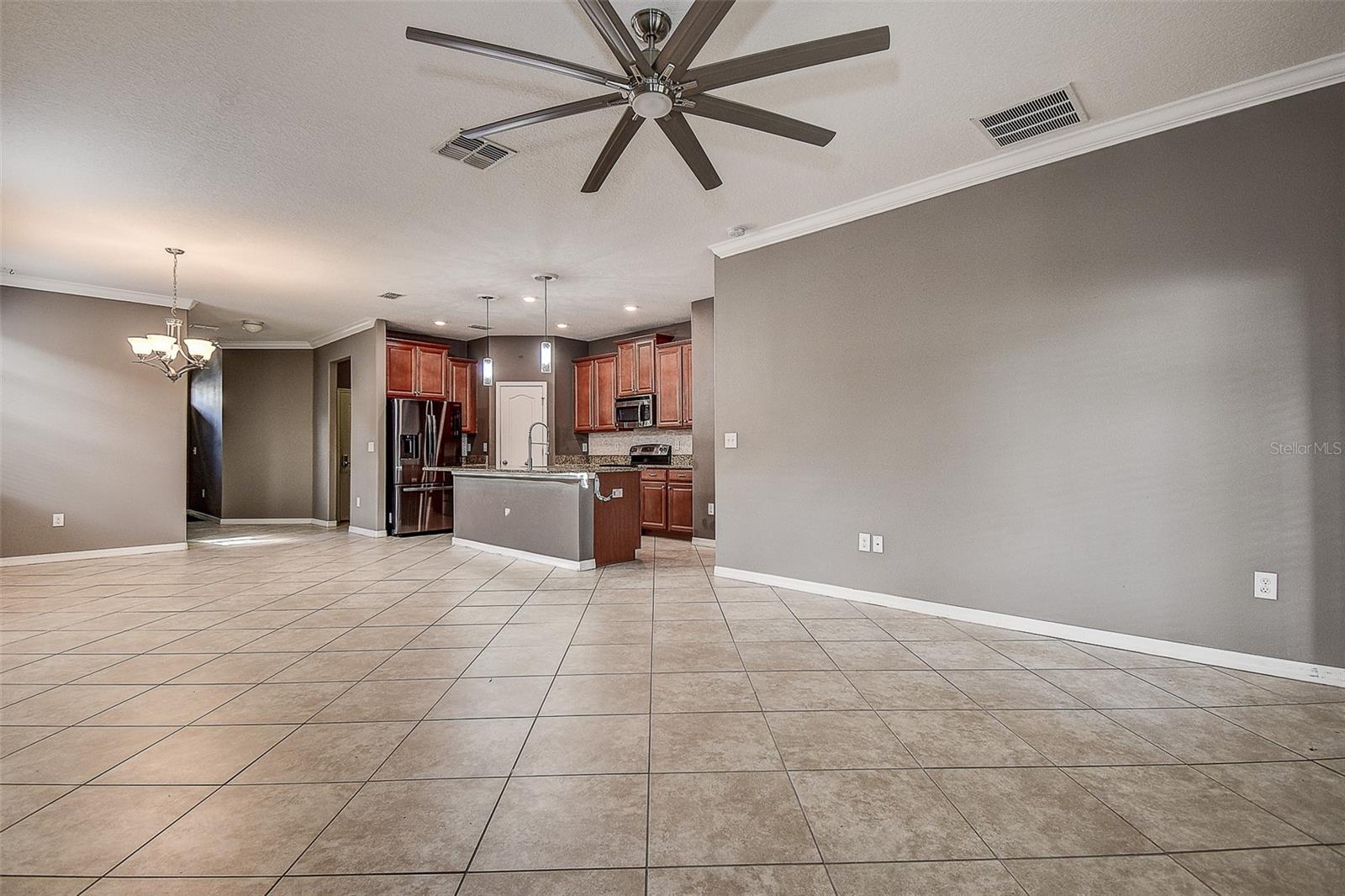 Image 13 of 55 For 11656 Lake Boulevard