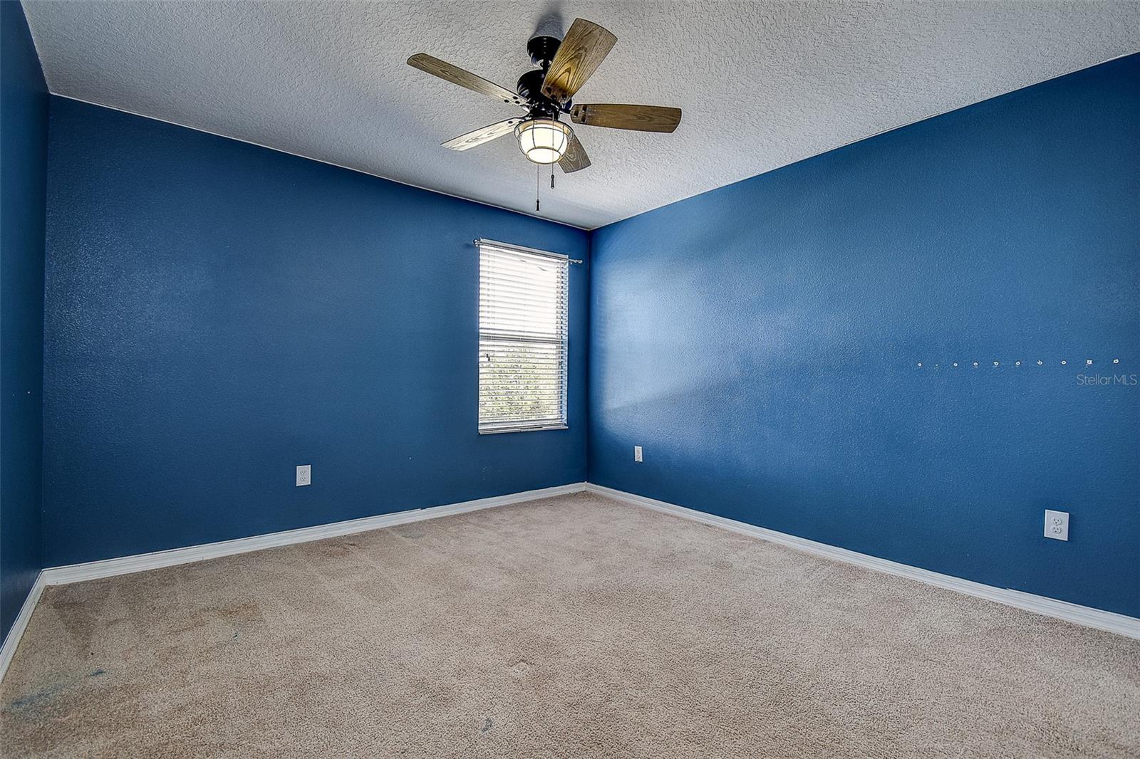 Image 34 of 55 For 11656 Lake Boulevard