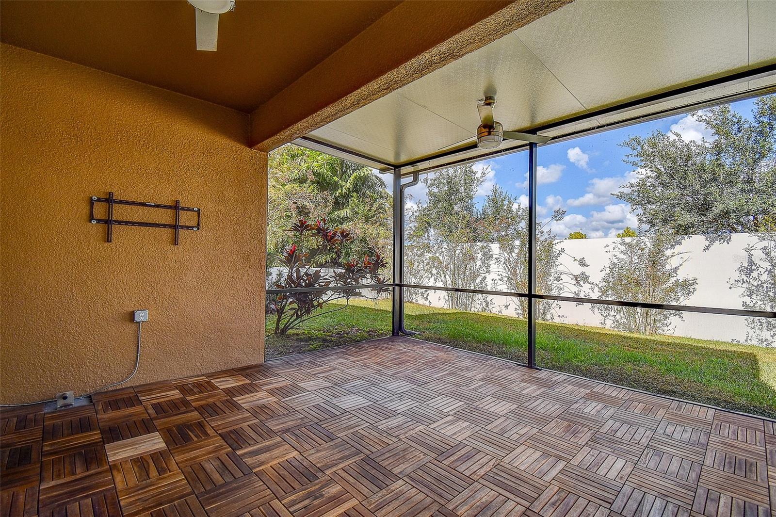 Image 38 of 55 For 11656 Lake Boulevard