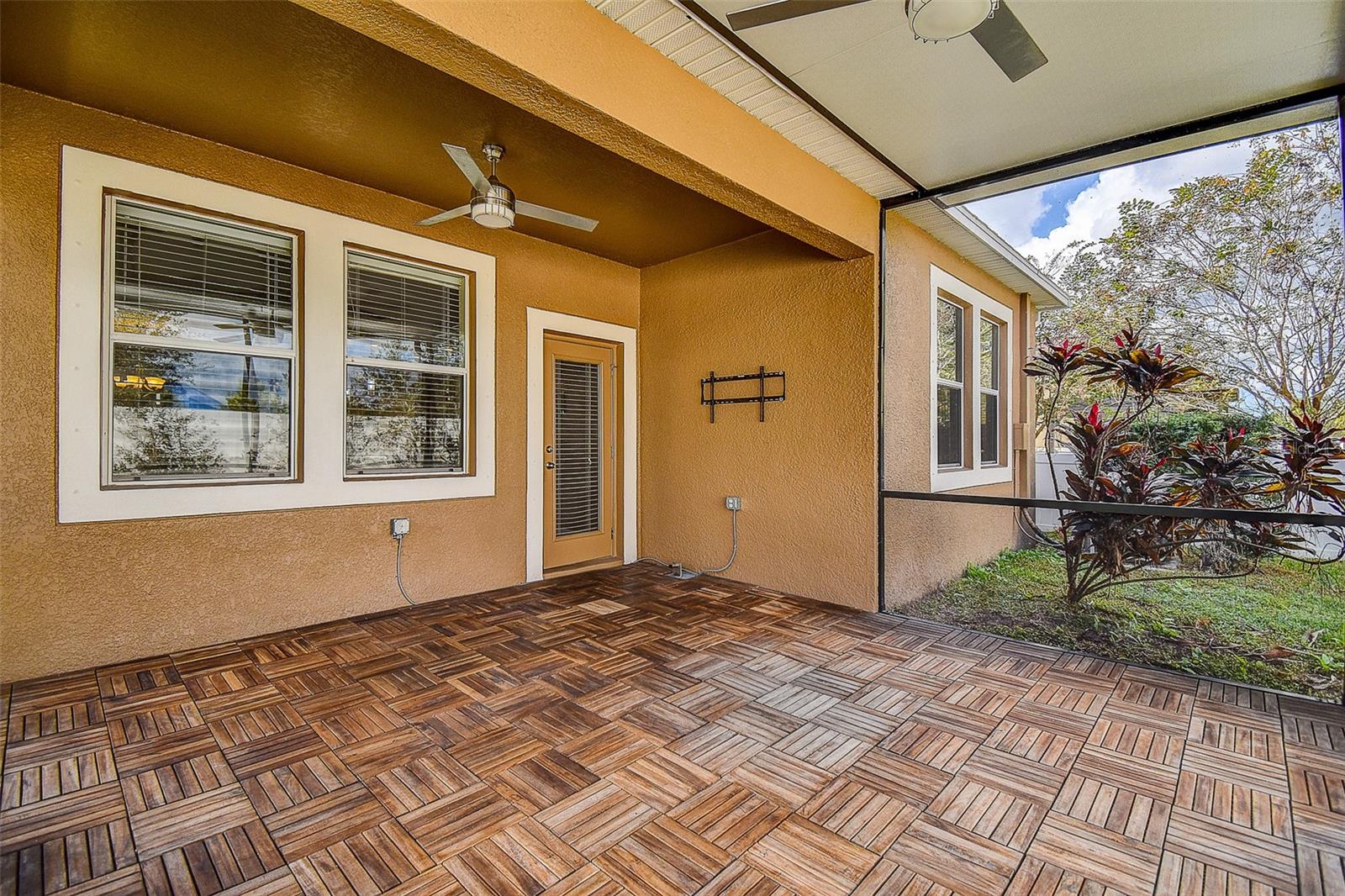 Image 39 of 55 For 11656 Lake Boulevard