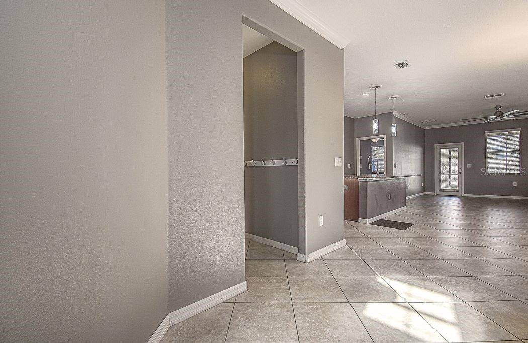 Image 5 of 55 For 11656 Lake Boulevard