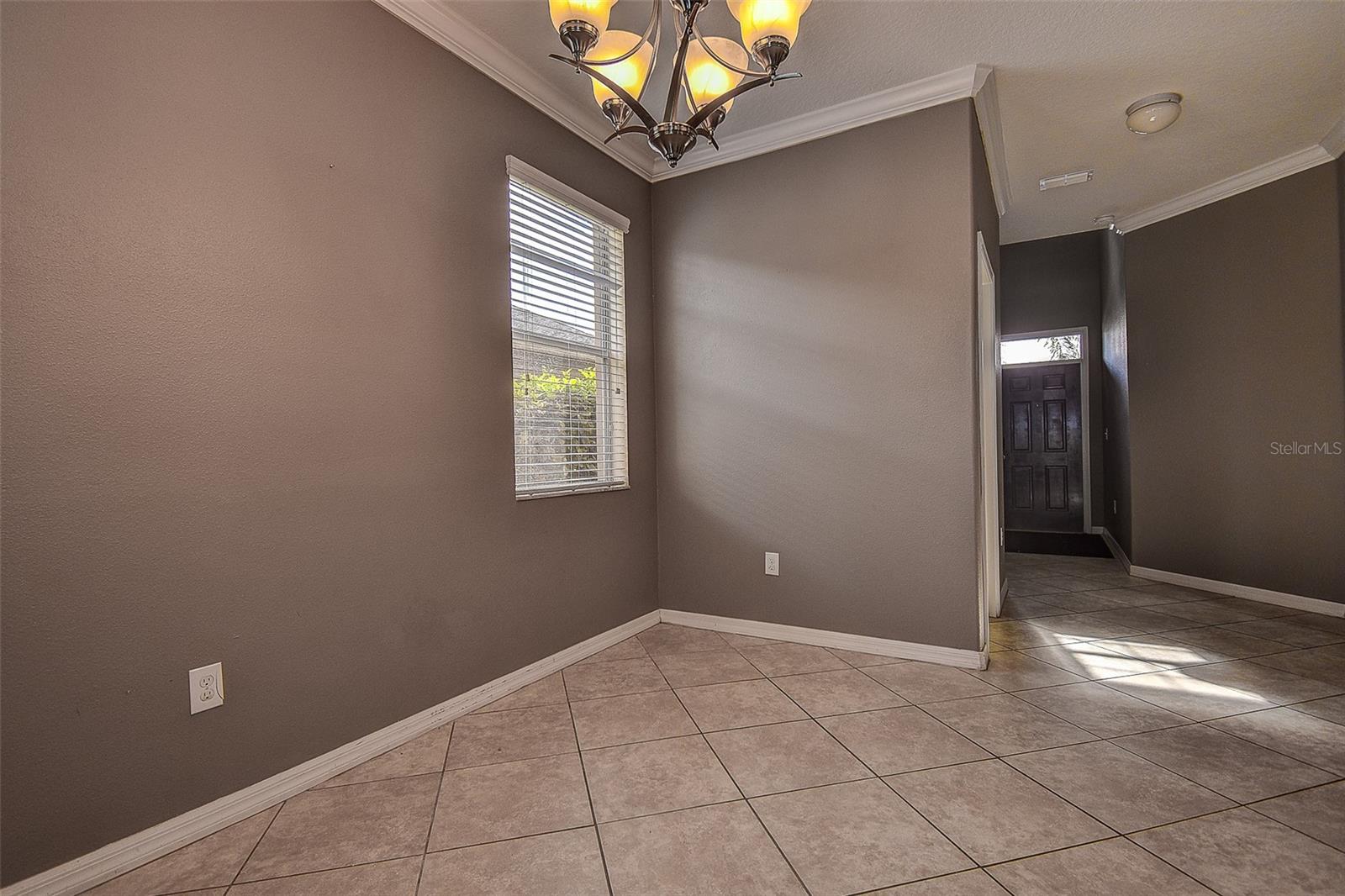 Image 7 of 55 For 11656 Lake Boulevard