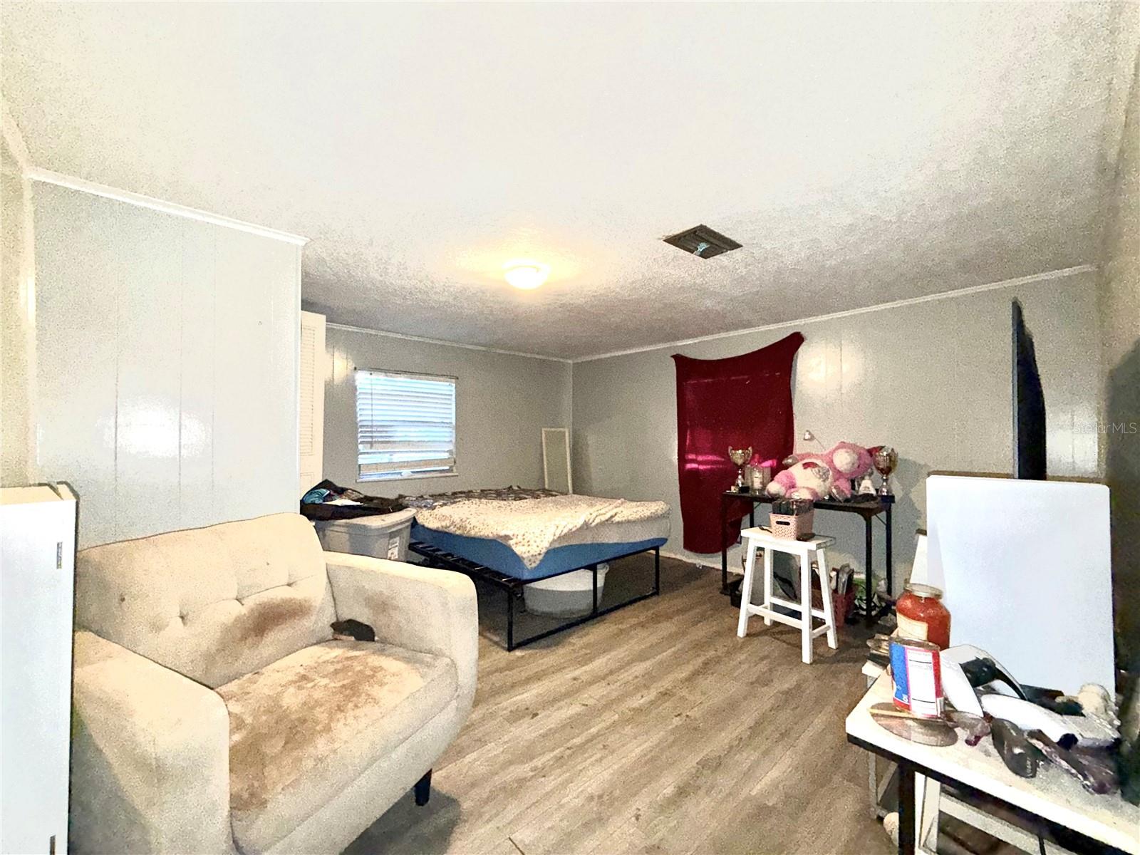 Image 7 of 8 For 17431 35th Lane