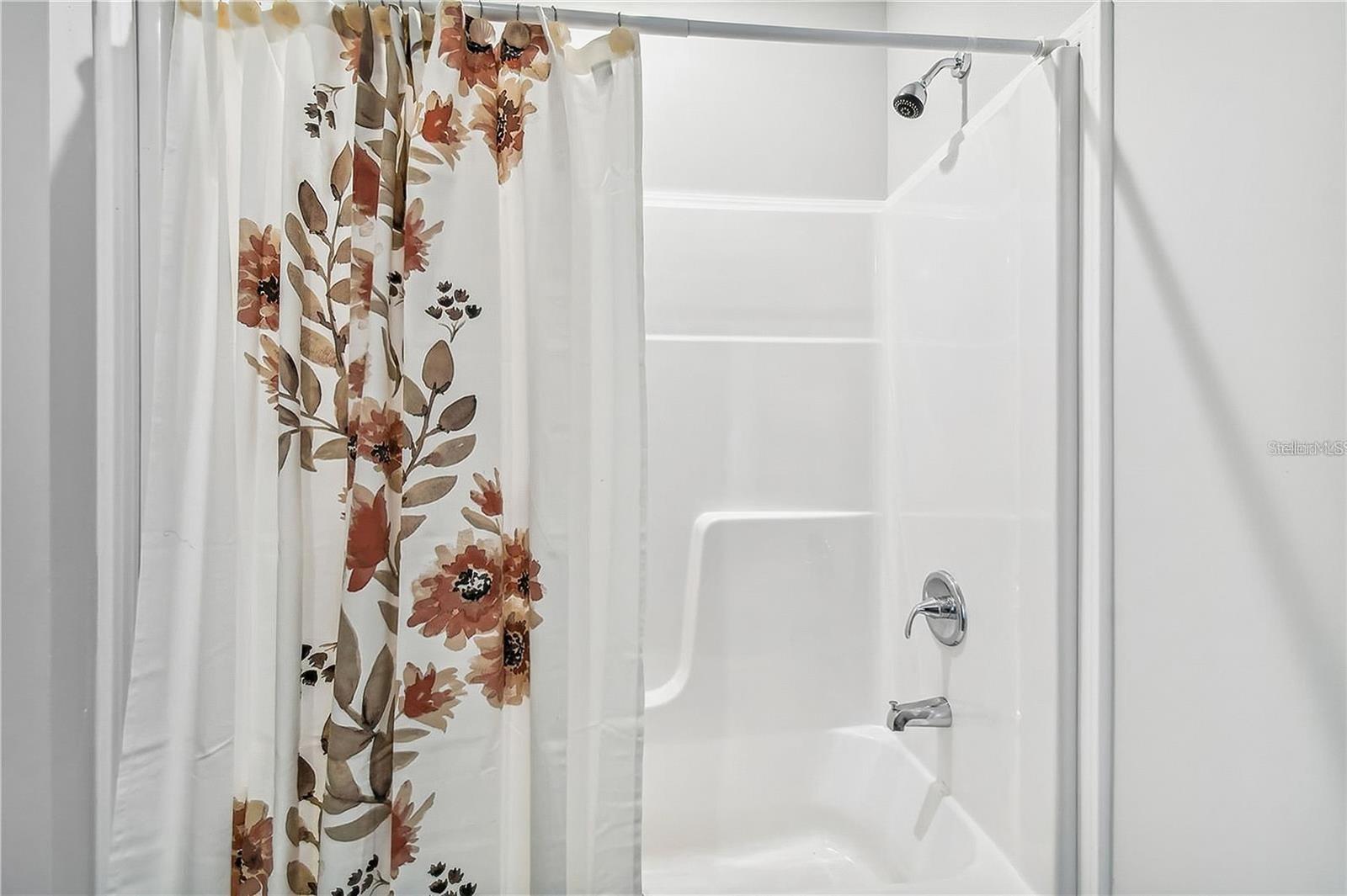 Image 30 of 54 For 10047 Collingwood Avenue