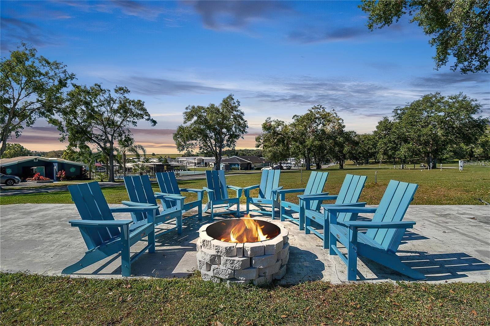 Image 43 of 54 For 10047 Collingwood Avenue