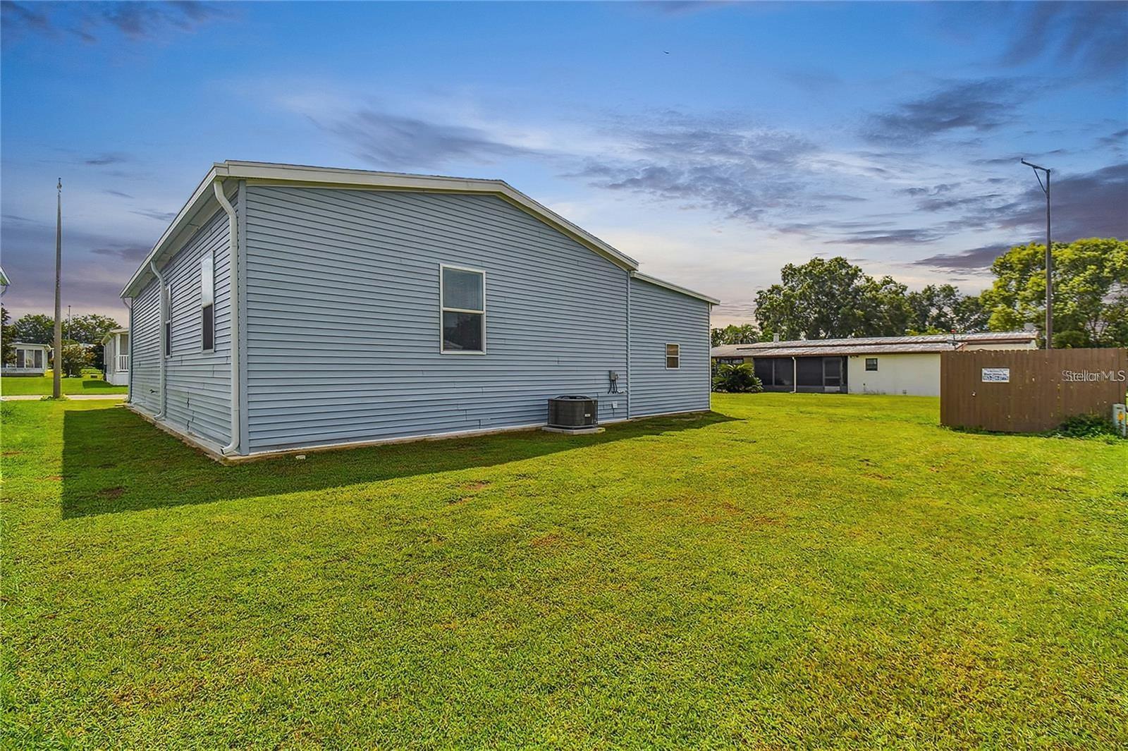 Image 49 of 54 For 10047 Collingwood Avenue