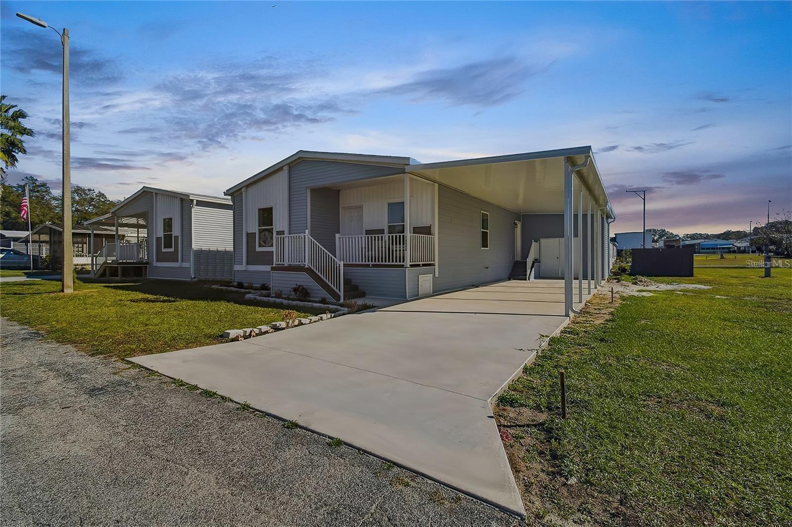 Image 50 of 54 For 10047 Collingwood Avenue