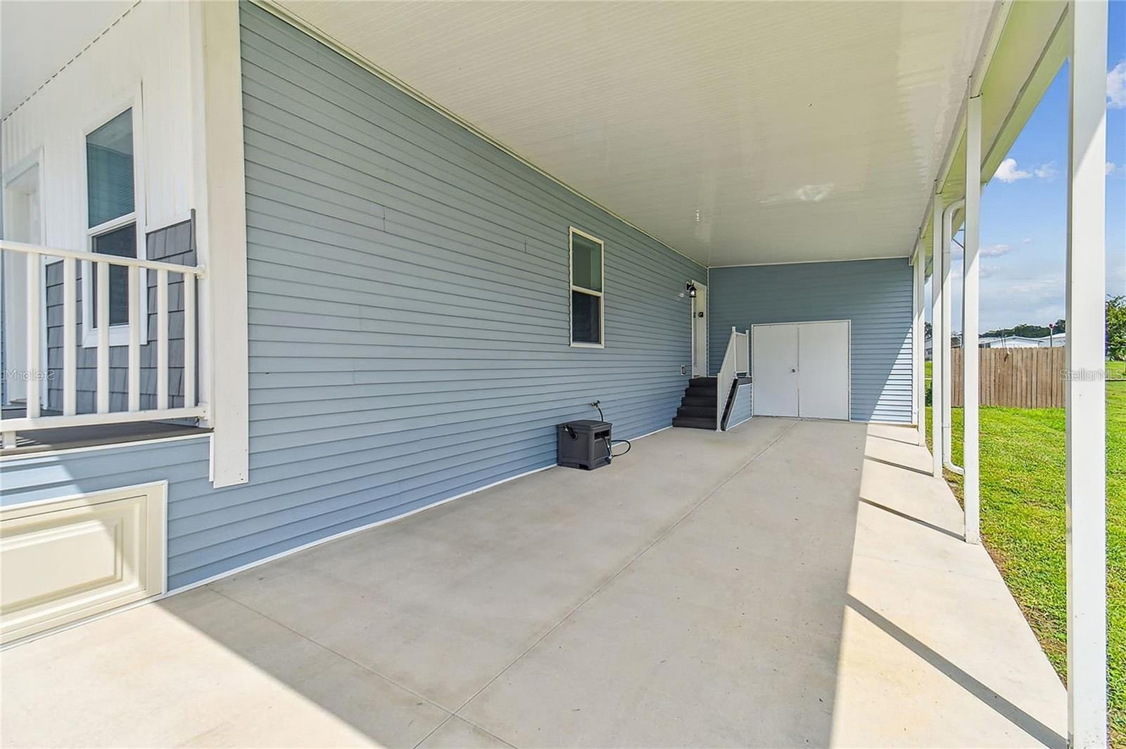 Image 53 of 54 For 10047 Collingwood Avenue