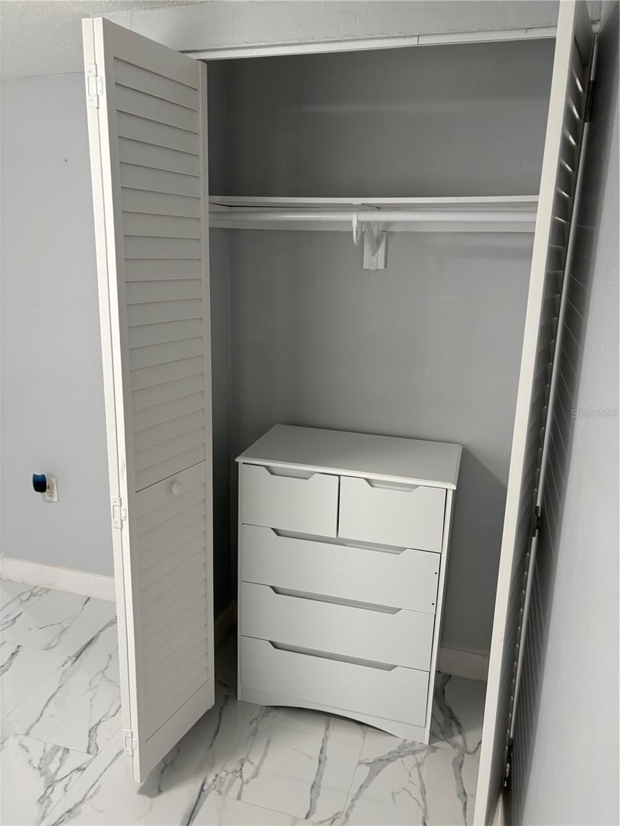 Image 10 of 17 For 5107 Springwater Court