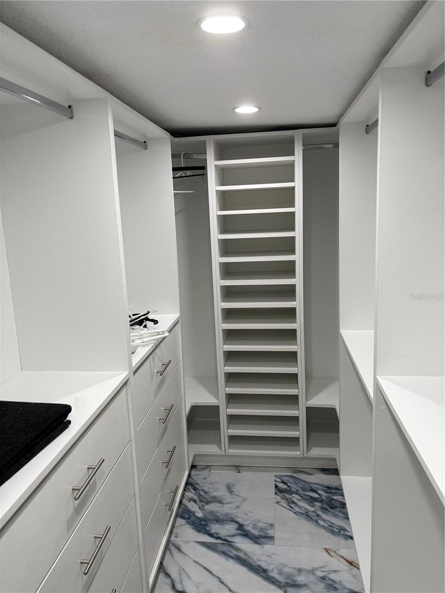 Image 13 of 17 For 5107 Springwater Court