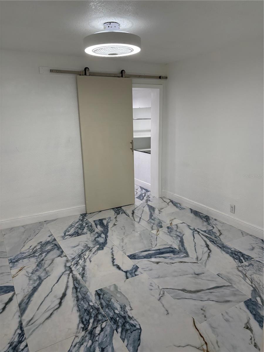 Image 14 of 17 For 5107 Springwater Court