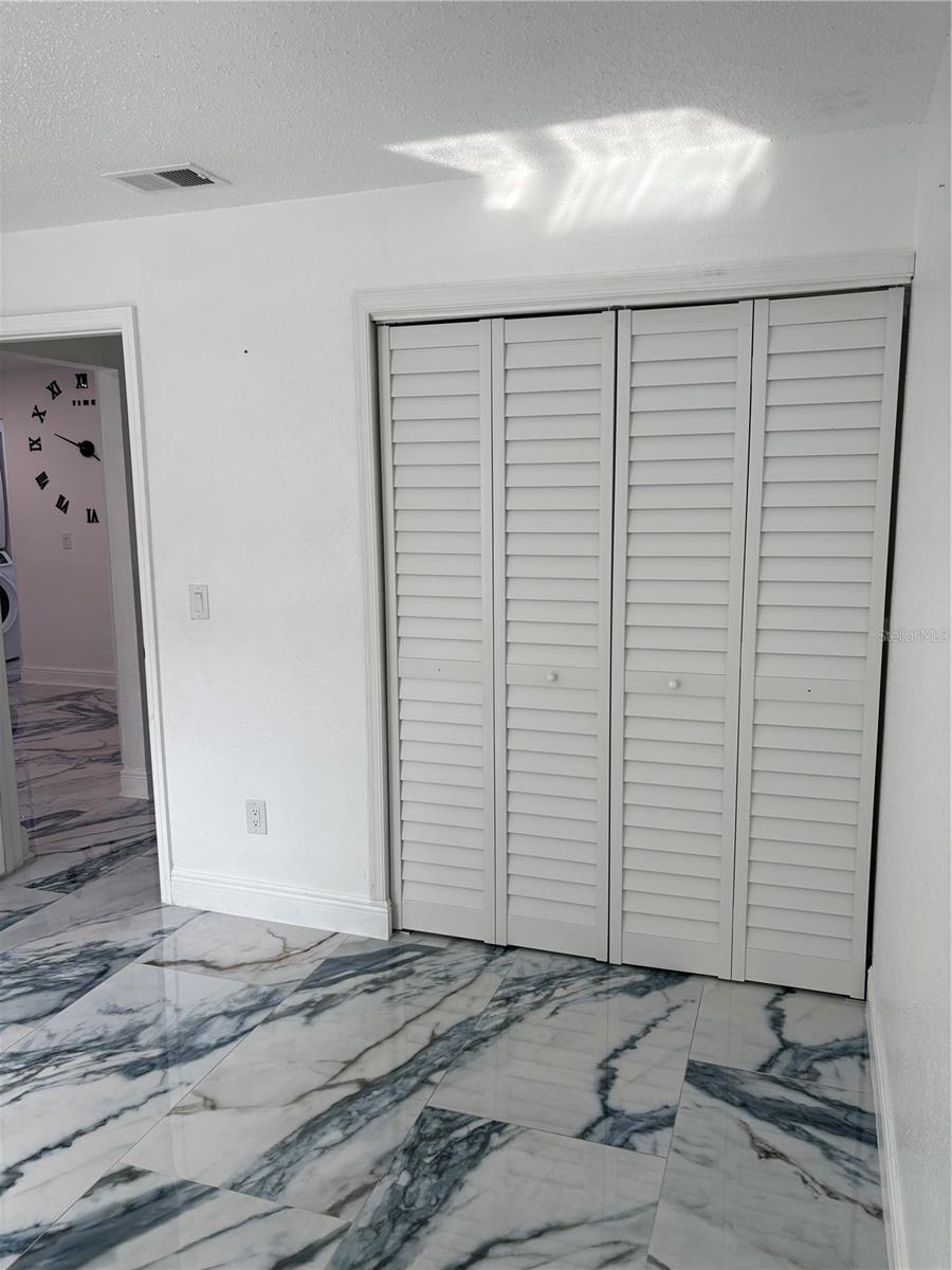 Image 15 of 17 For 5107 Springwater Court