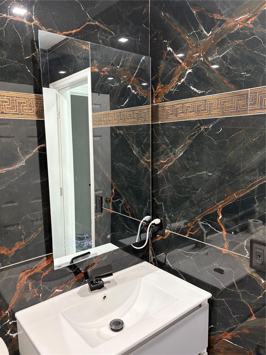 Image 16 of 17 For 5107 Springwater Court