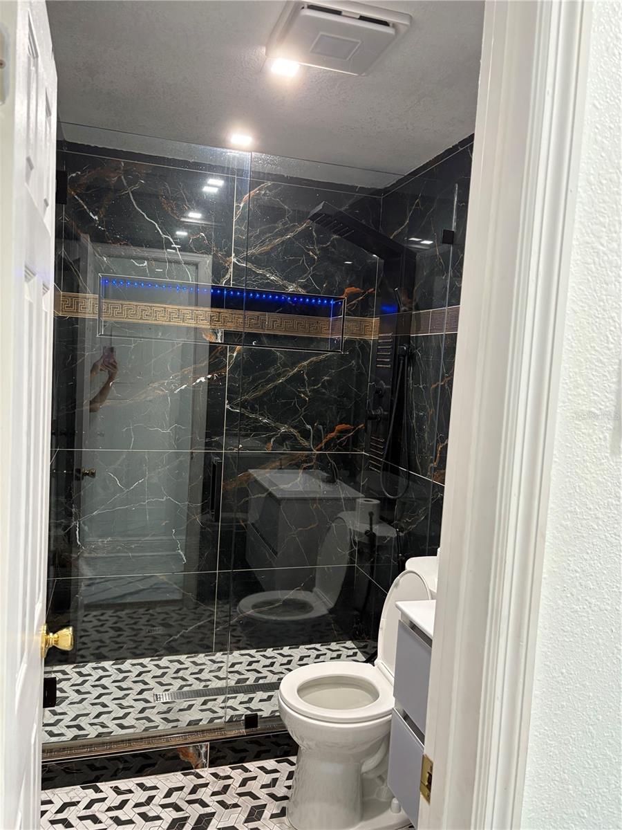 Image 17 of 17 For 5107 Springwater Court