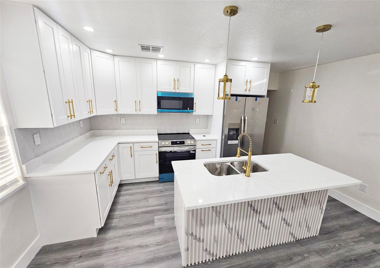 Image 10 of 35 For 6701 Habana Avenue