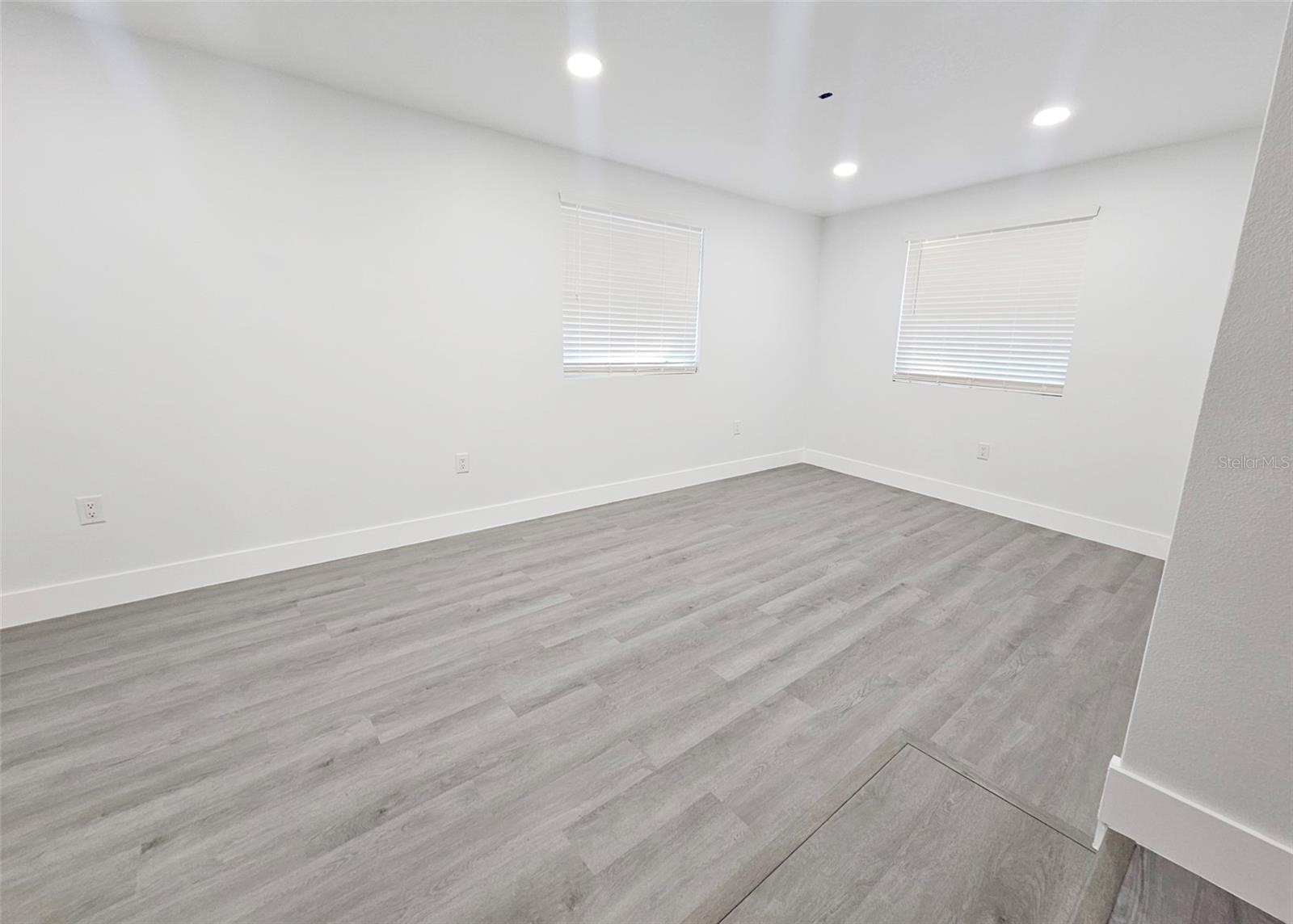 Image 27 of 35 For 6701 Habana Avenue