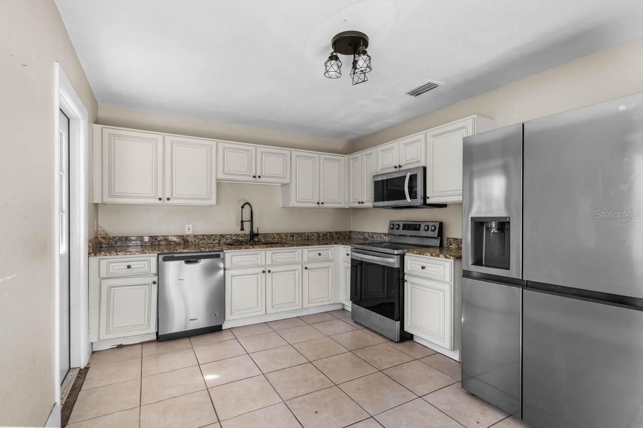 Image 8 of 20 For 1217 Lambright Street