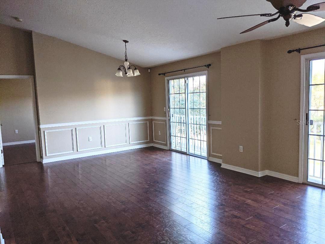 Listing photo id 4 for 27743 Pleasure Ride Loop