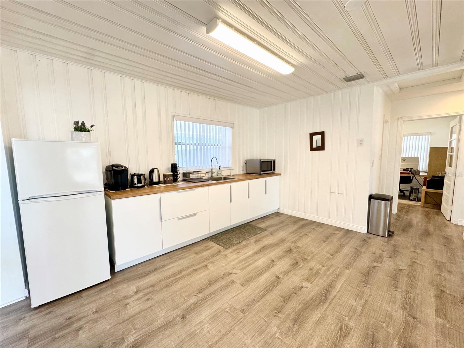 Image 11 of 24 For 4795 49th Street N