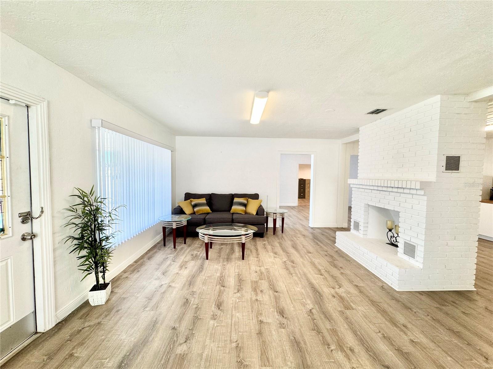 Image 18 of 24 For 4795 49th Street N