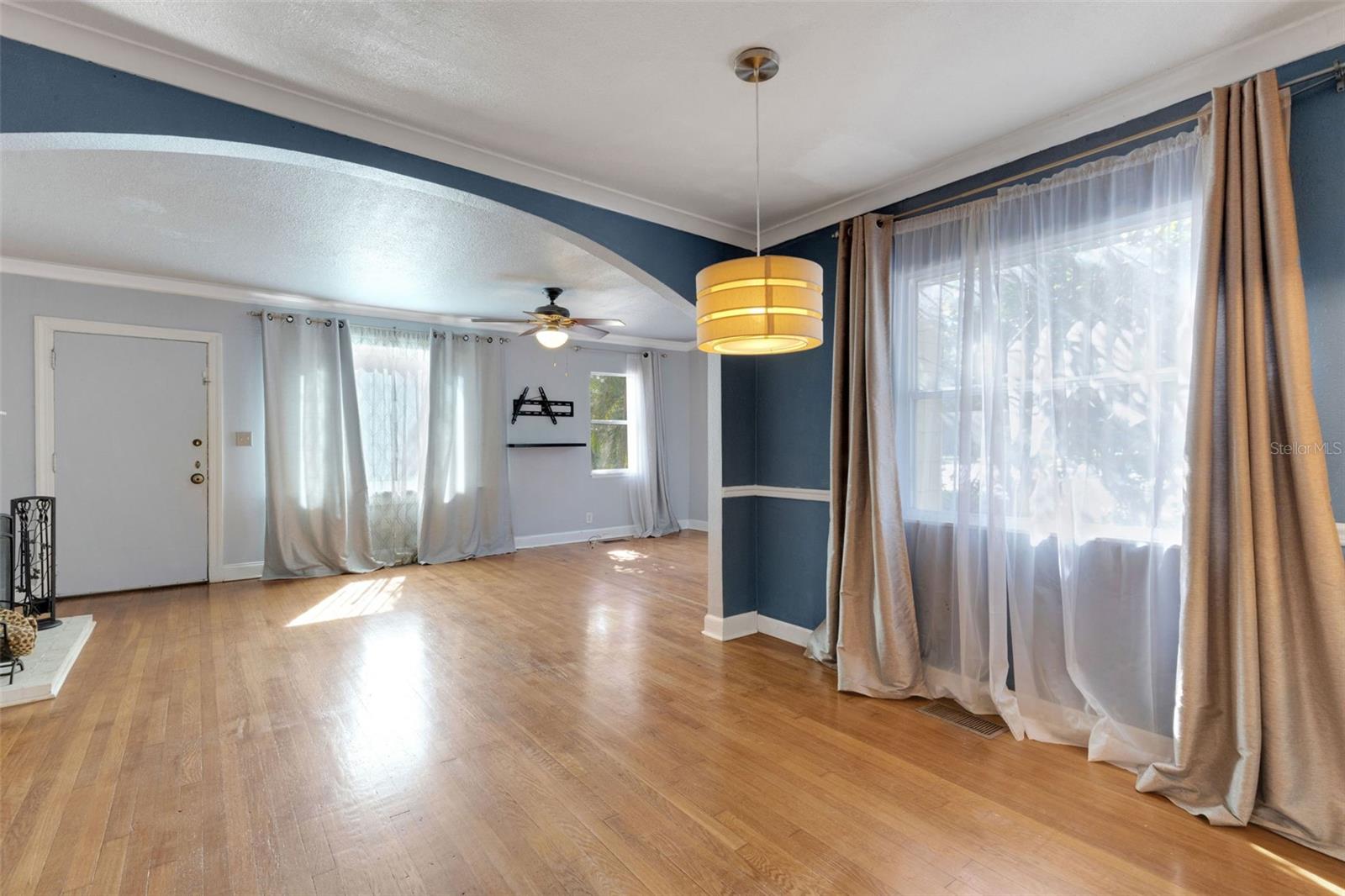 Image 12 of 90 For 717 12th Avenue N