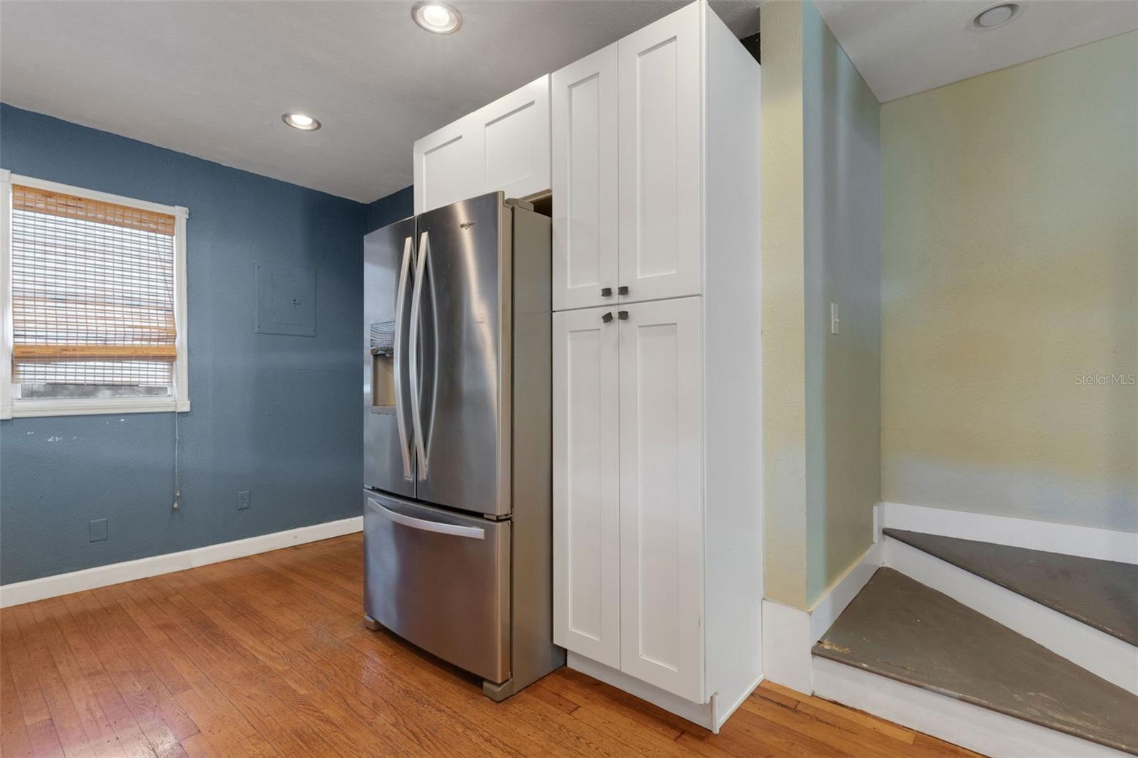 Image 26 of 90 For 717 12th Avenue N