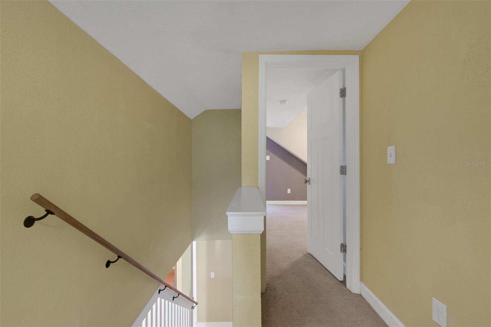 Image 42 of 90 For 717 12th Avenue N