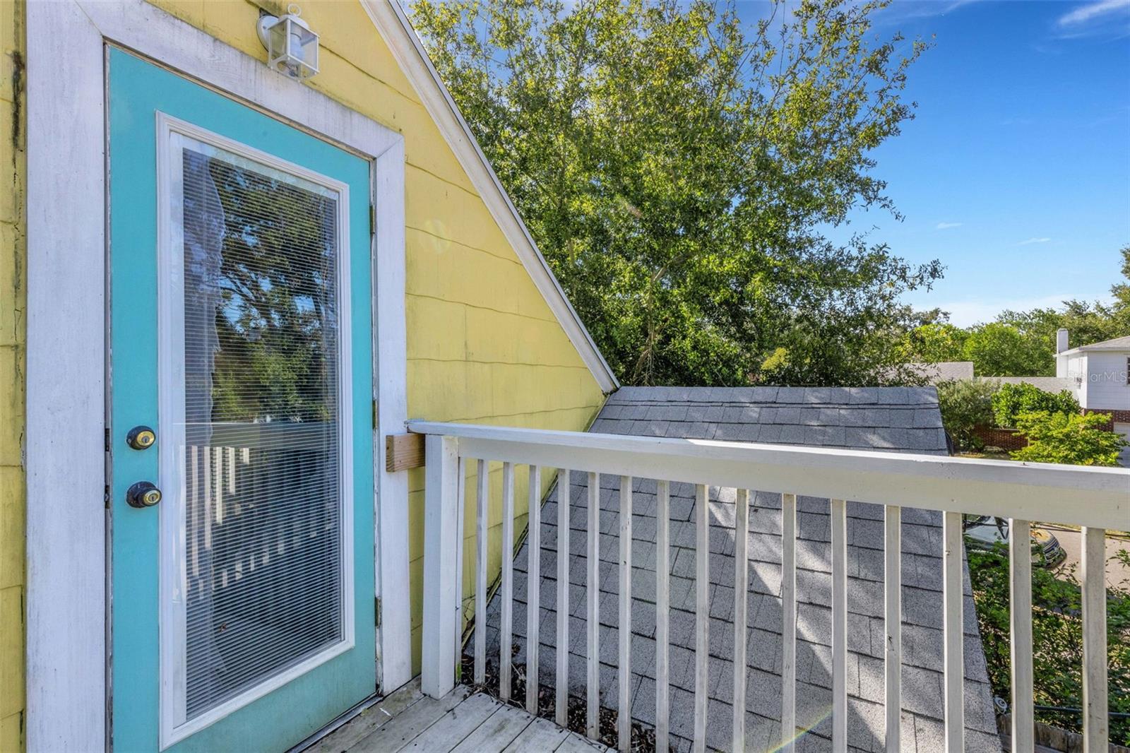 Image 66 of 90 For 717 12th Avenue N