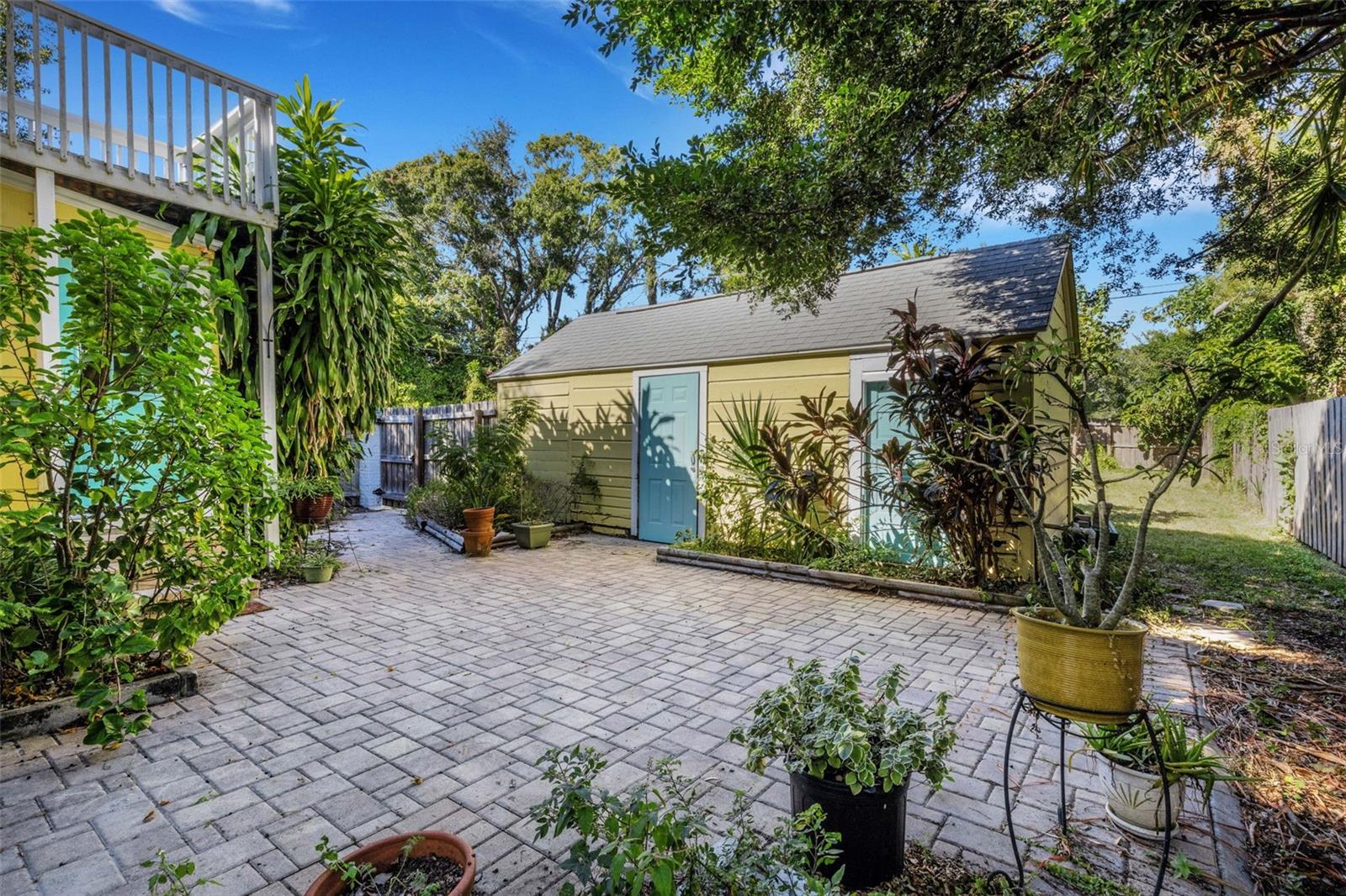 Image 70 of 90 For 717 12th Avenue N