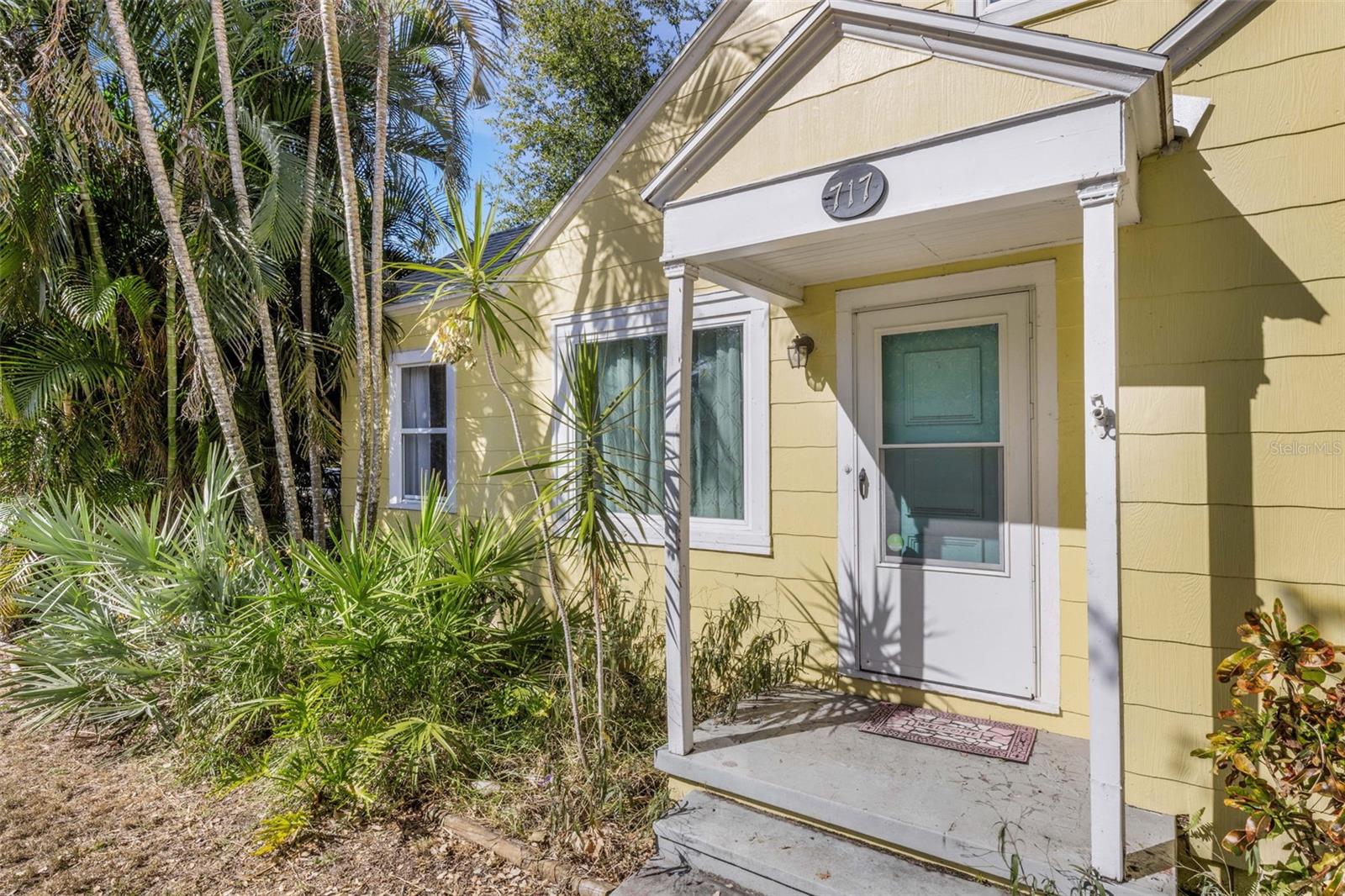 Image 80 of 90 For 717 12th Avenue N