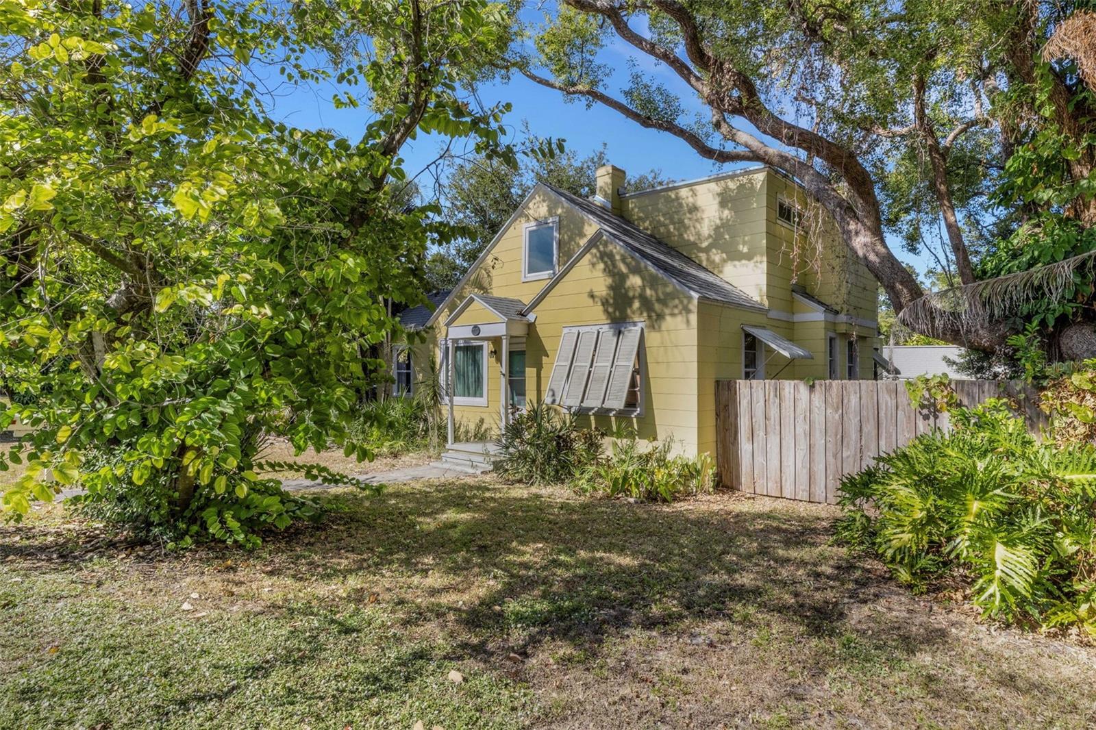 Image 82 of 90 For 717 12th Avenue N