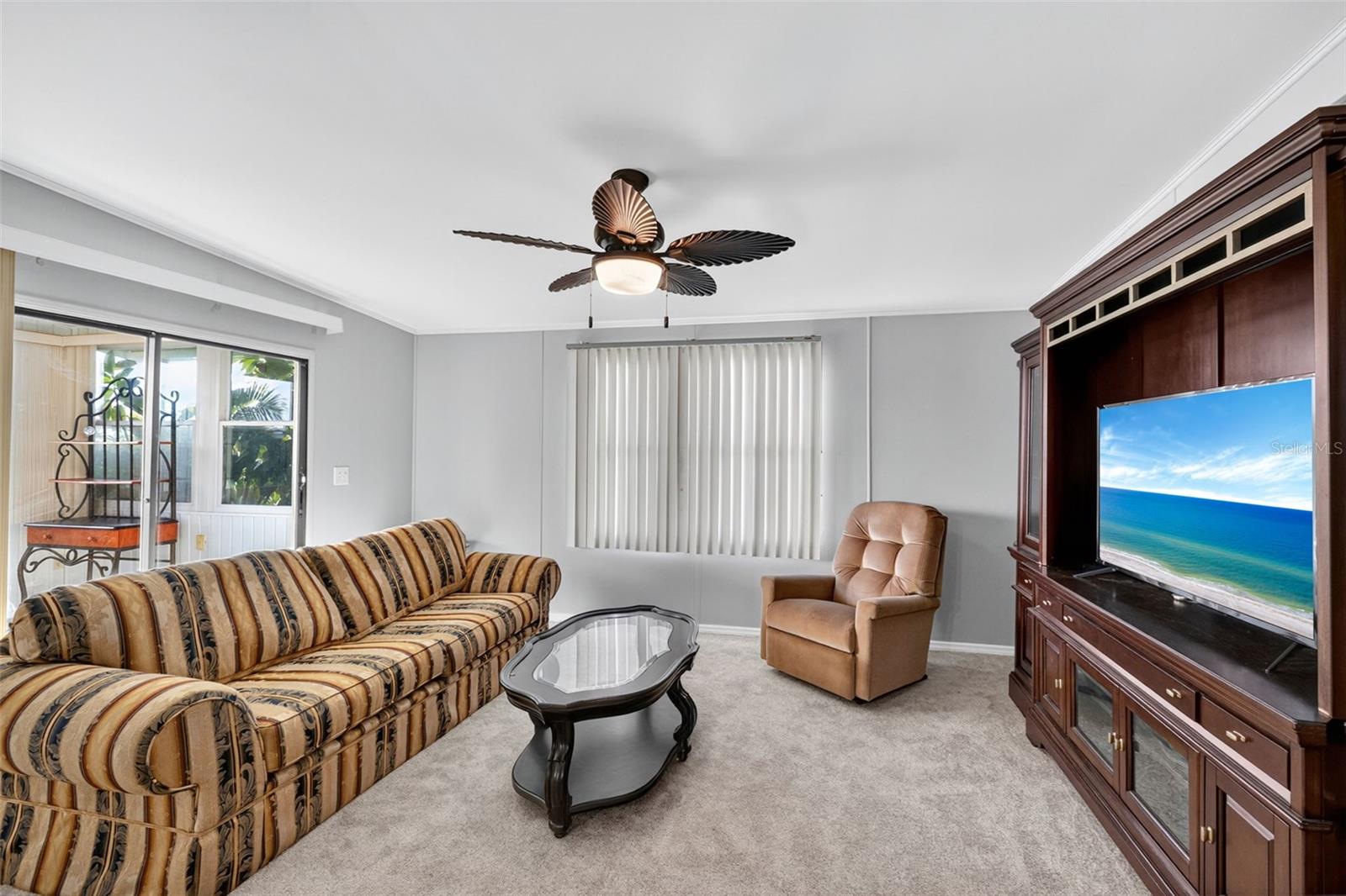 Image 12 of 70 For 730 Blanca  