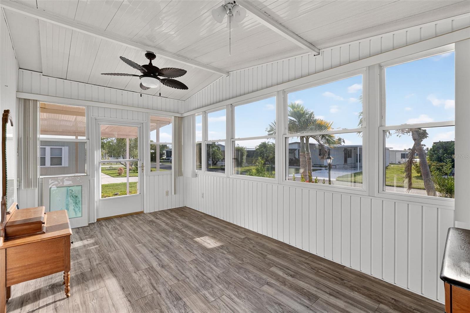 Image 15 of 70 For 730 Blanca  