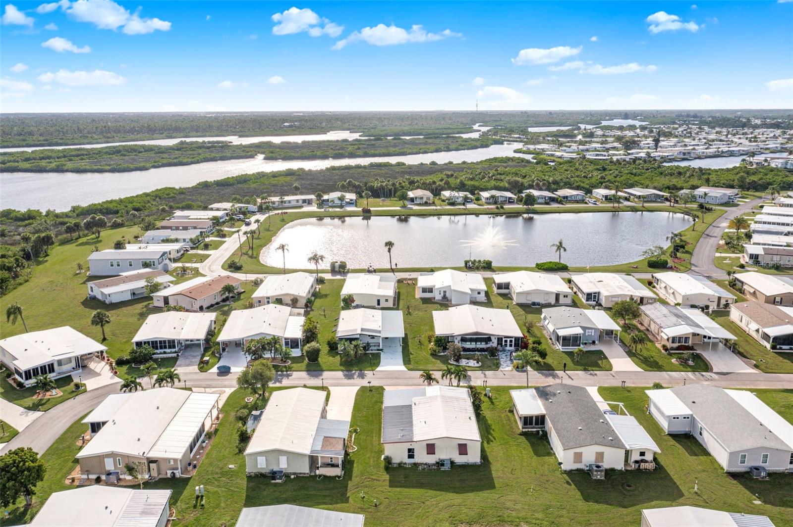 Image 26 of 70 For 730 Blanca  