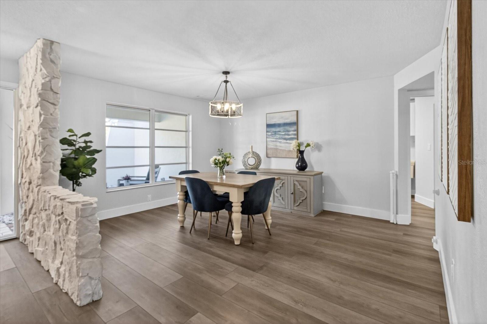 Listing photo id 10 for 2961 Heather Trail