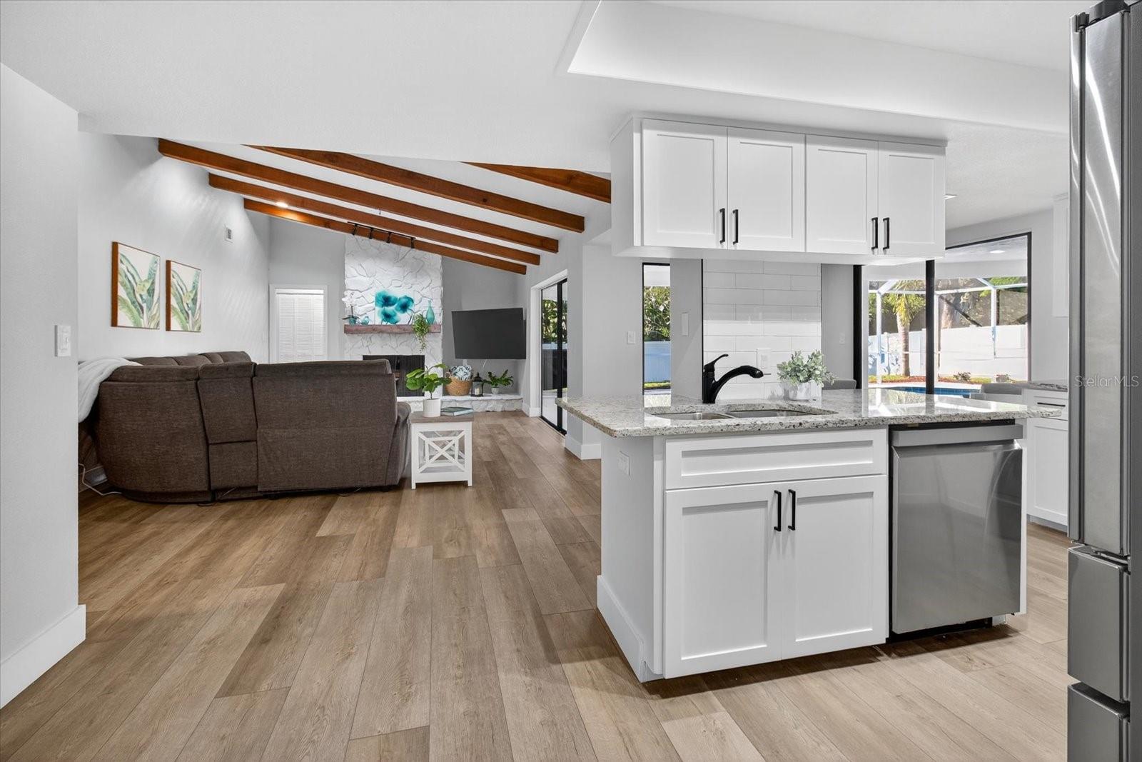 Listing photo id 16 for 2961 Heather Trail