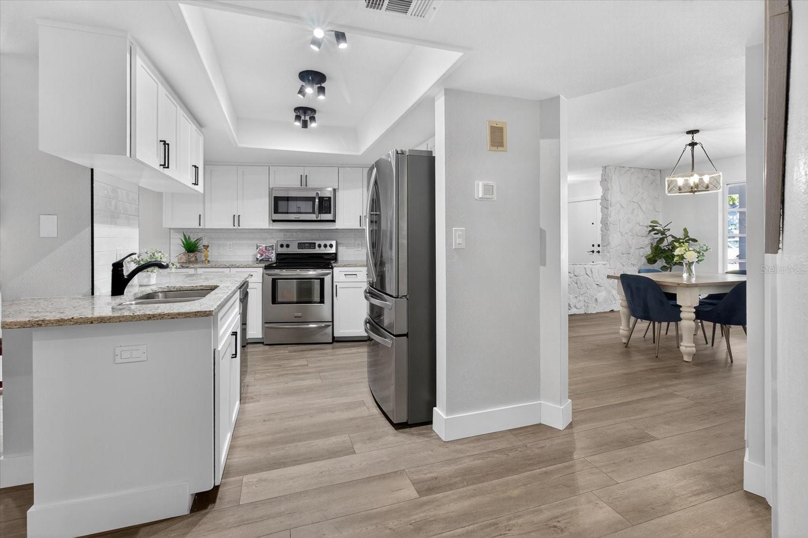 Listing photo id 18 for 2961 Heather Trail