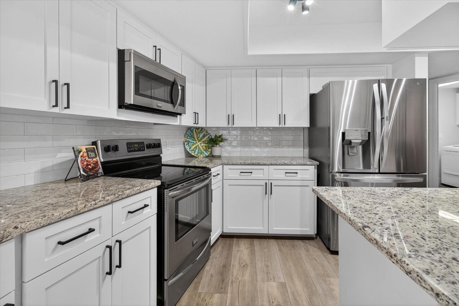 Listing photo id 25 for 2961 Heather Trail