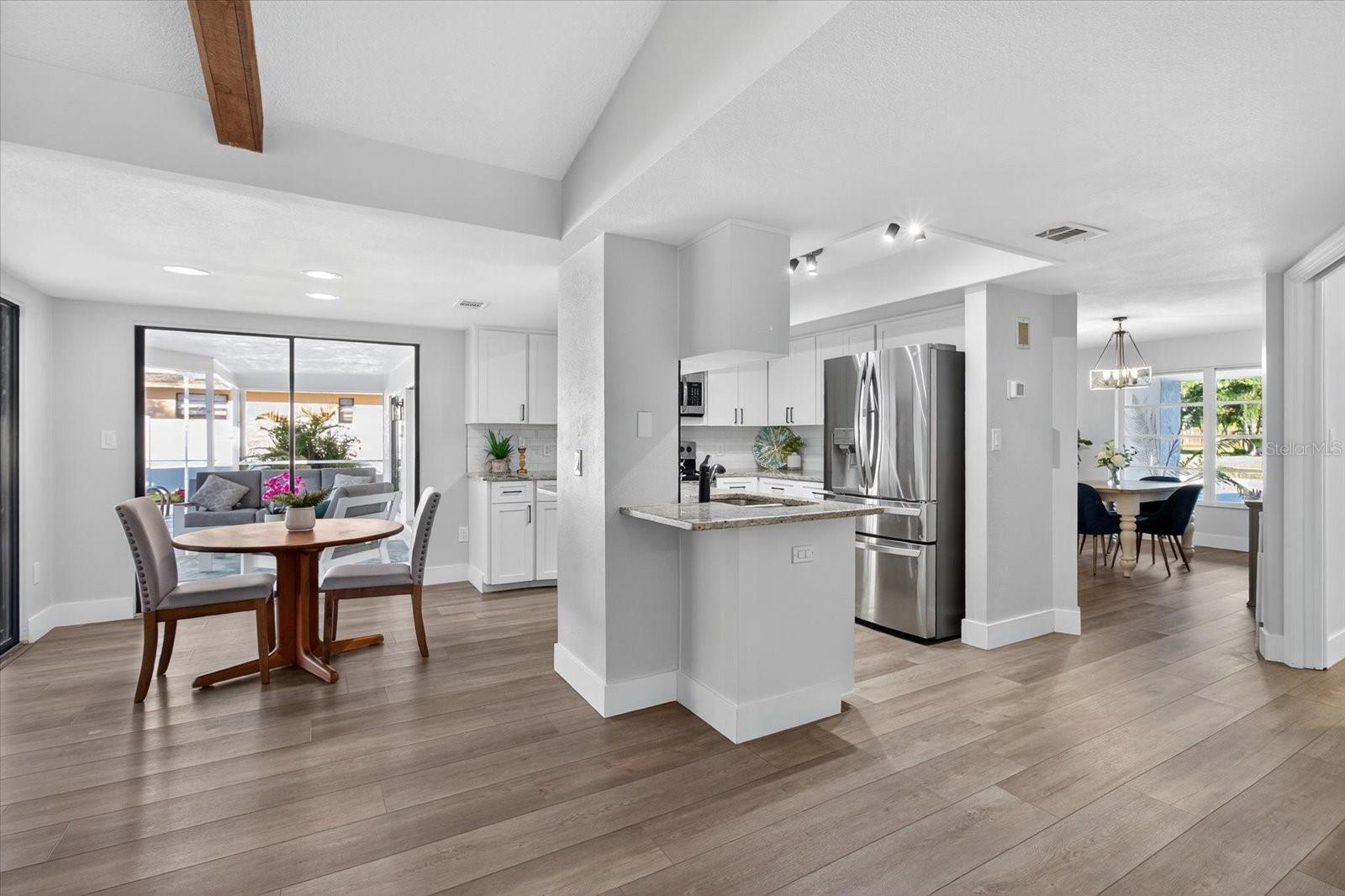 Listing photo id 30 for 2961 Heather Trail