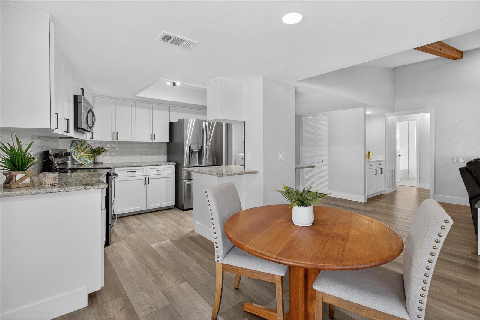 Listing photo id 34 for 2961 Heather Trail