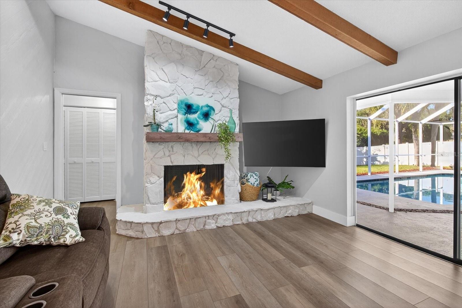 Listing photo id 39 for 2961 Heather Trail