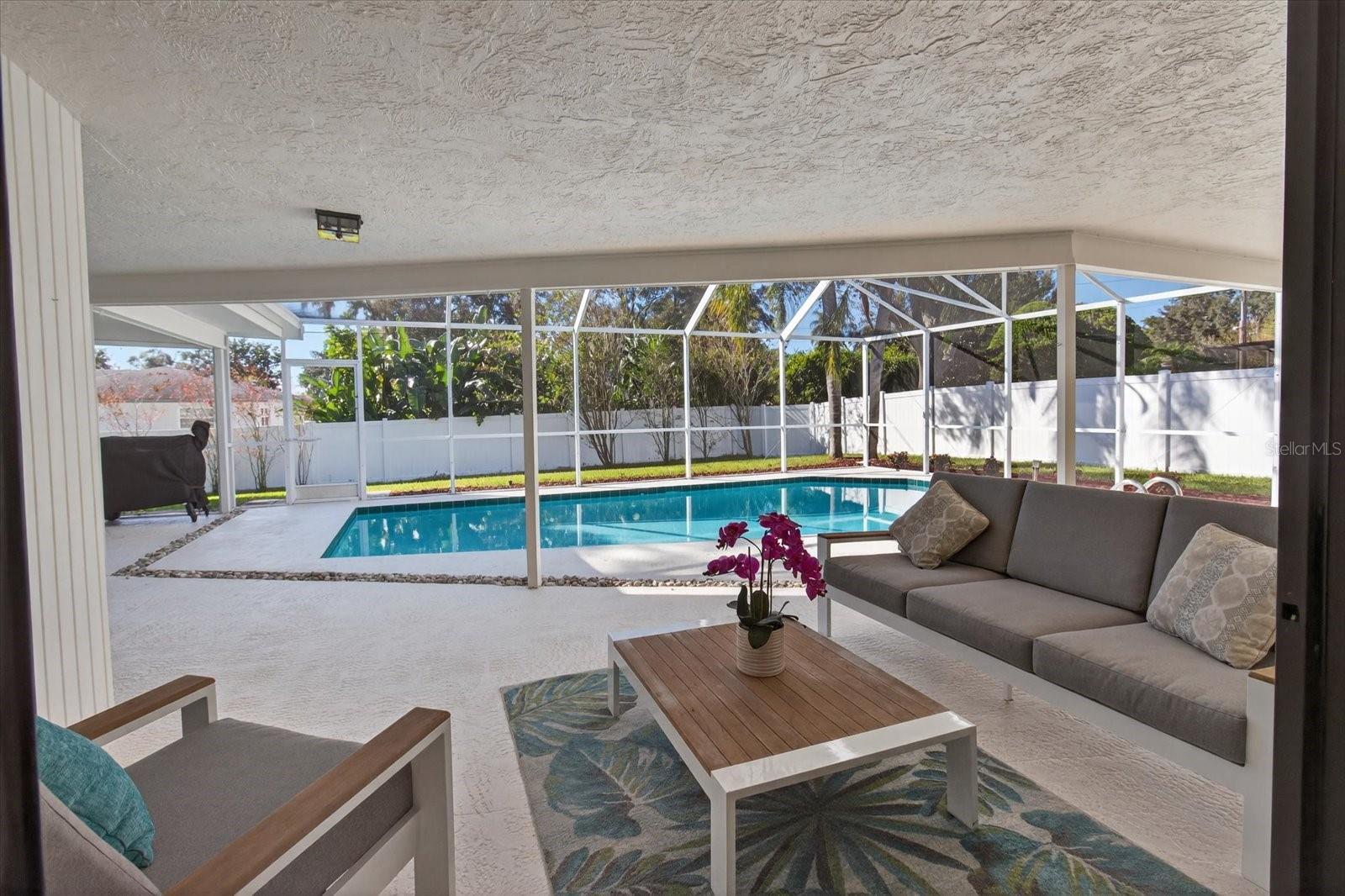 Listing photo id 76 for 2961 Heather Trail