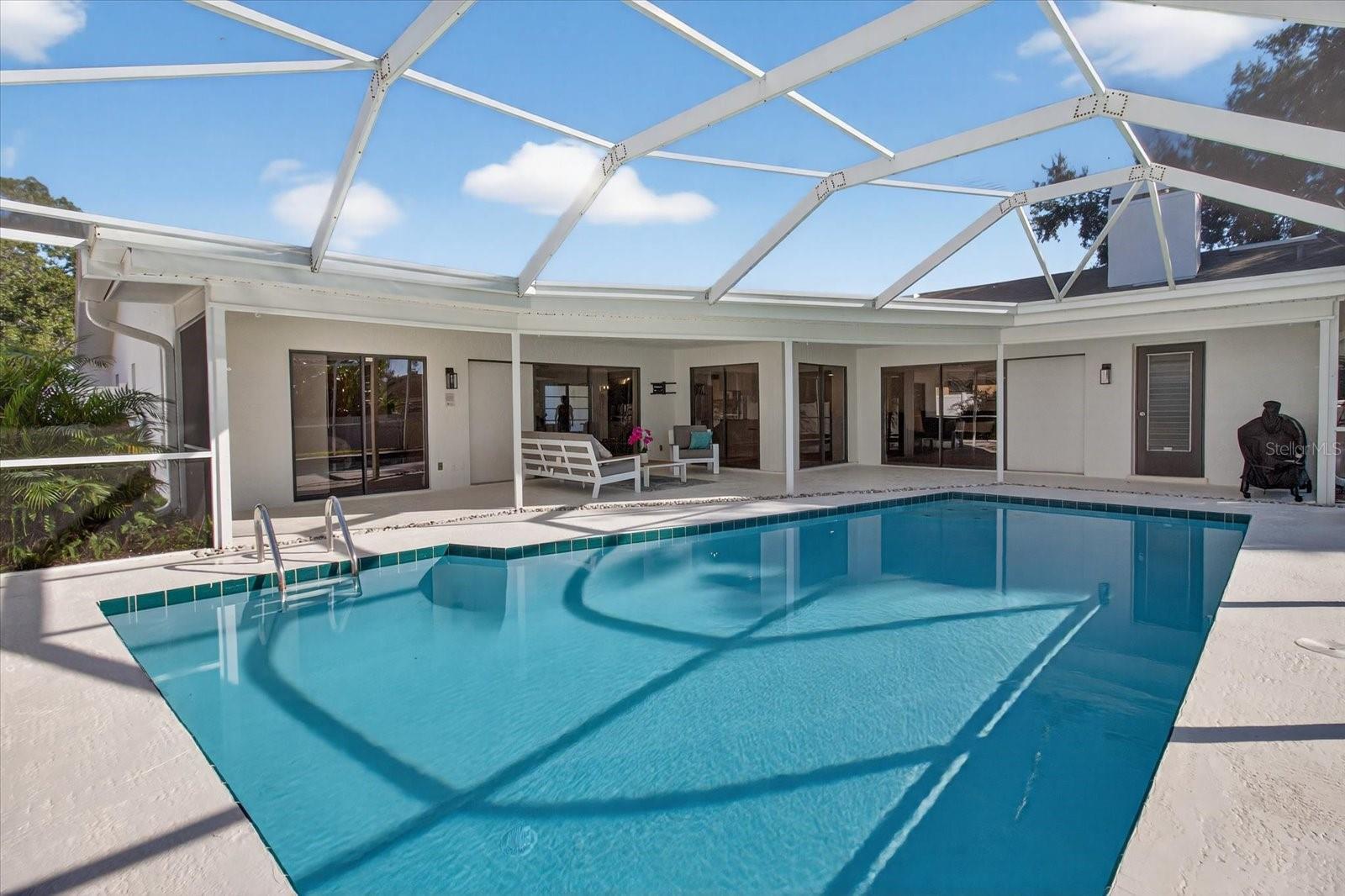 Listing photo id 77 for 2961 Heather Trail