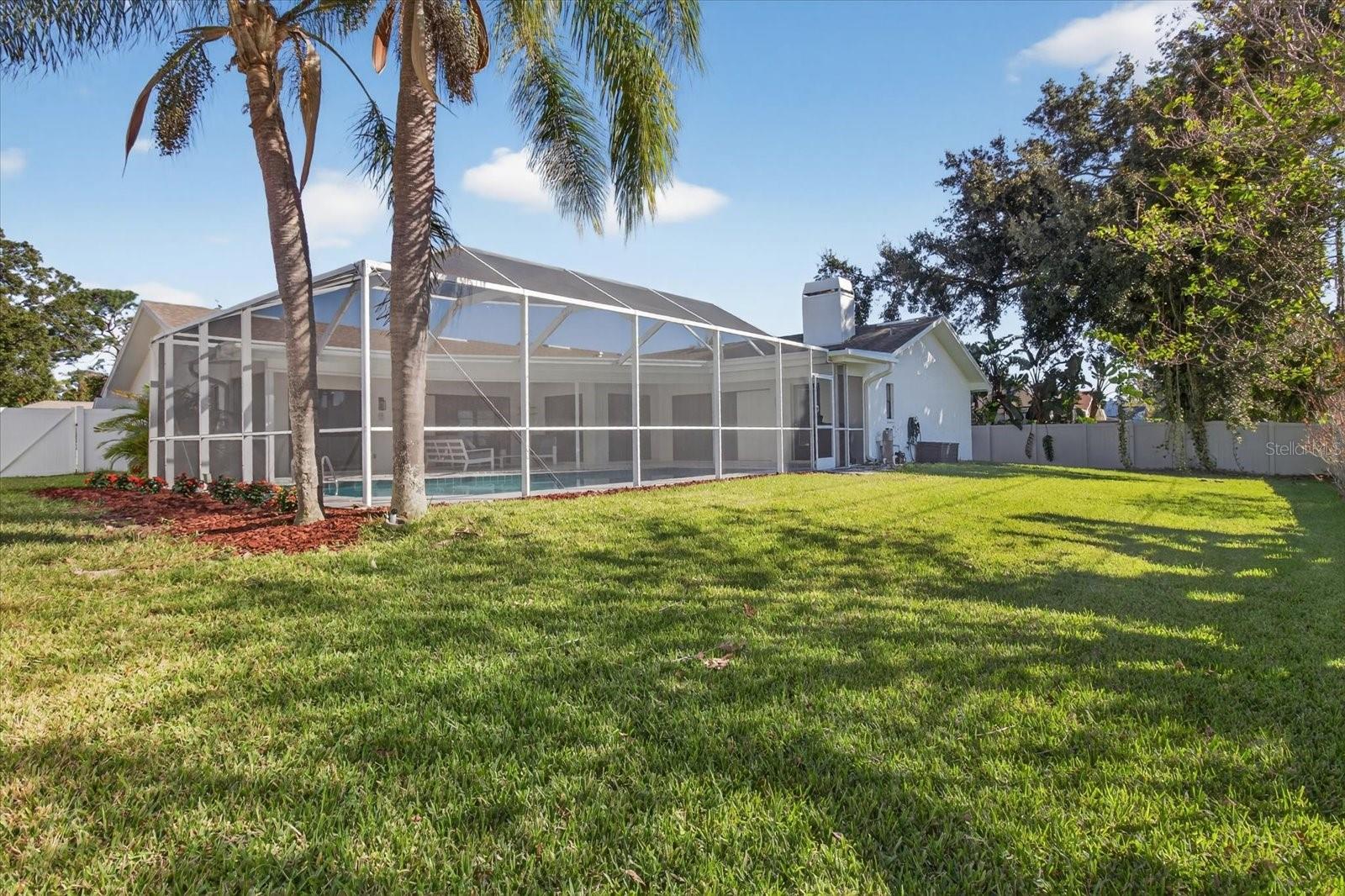 Listing photo id 80 for 2961 Heather Trail