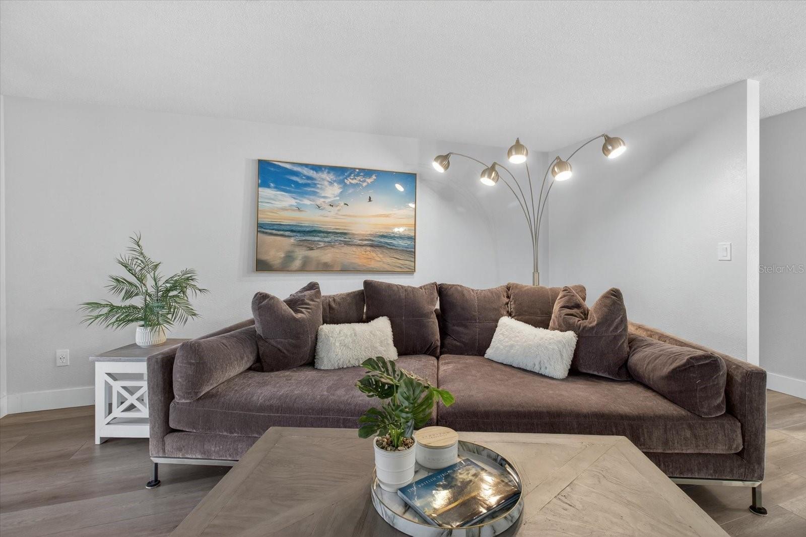 Listing photo id 7 for 2961 Heather Trail