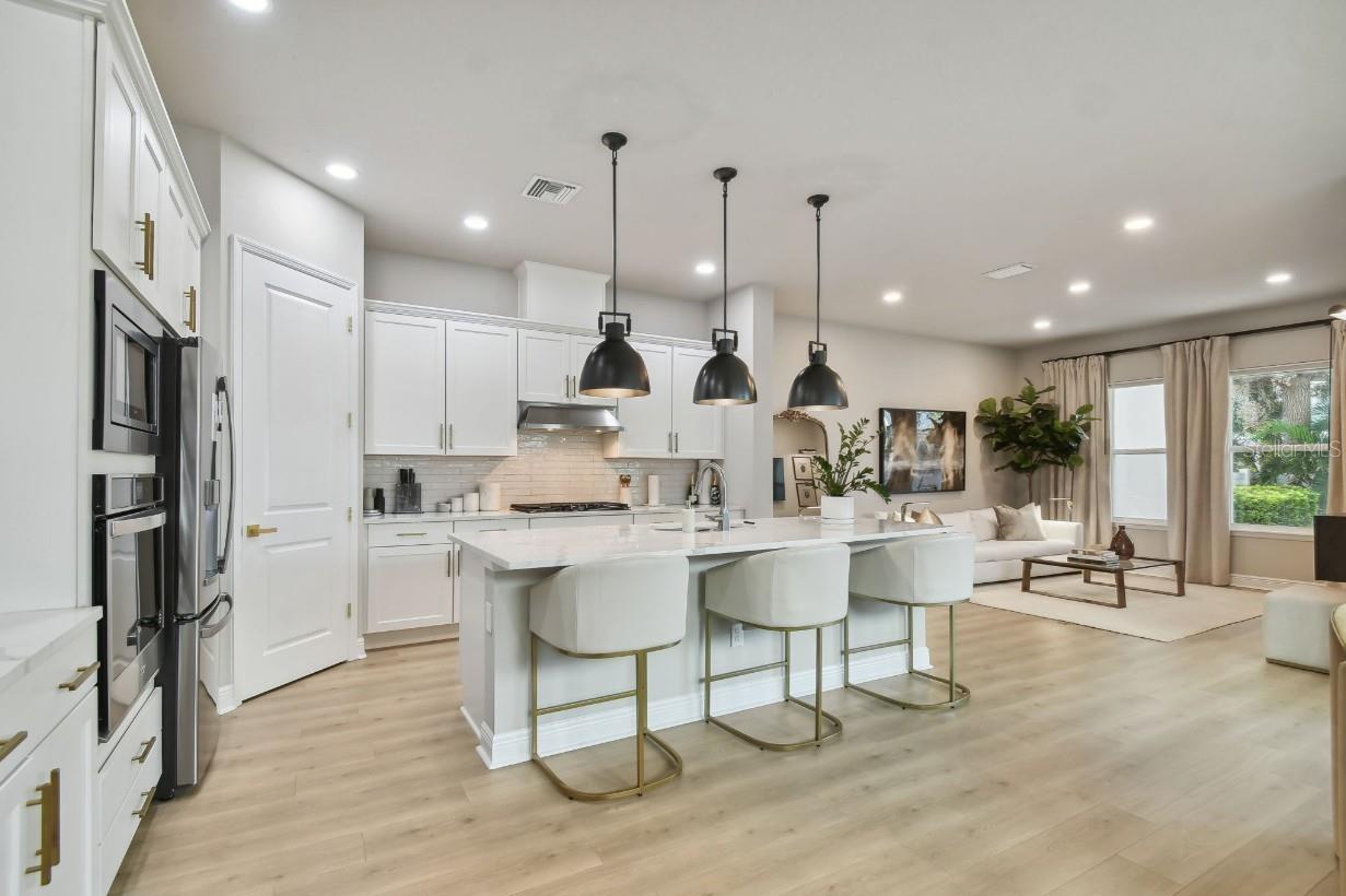 Image 10 of 36 For 3814 De Leon Street 2