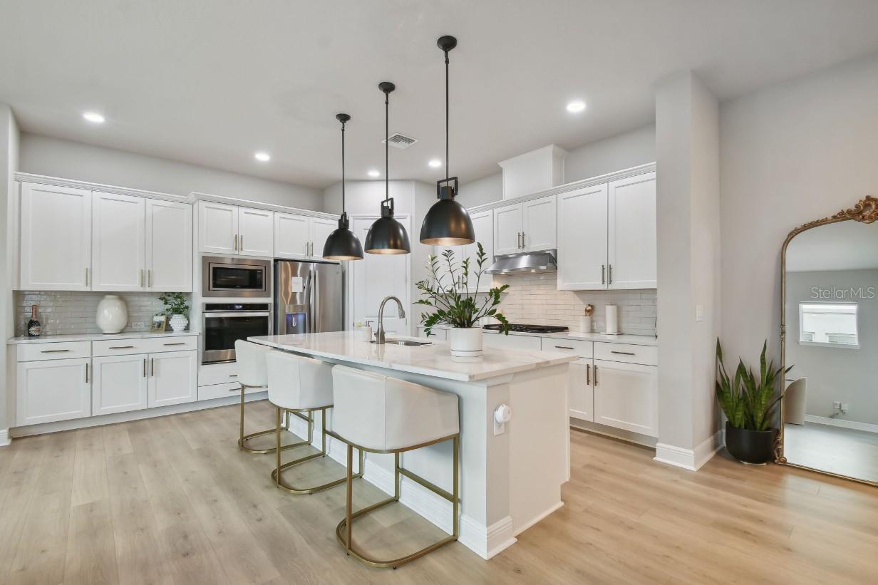 Image 11 of 36 For 3814 De Leon Street 2