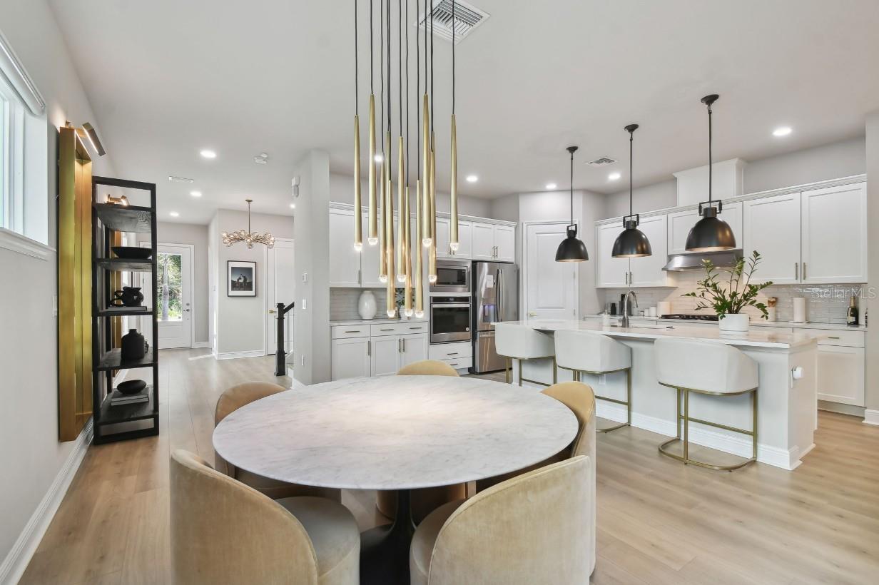 Image 16 of 36 For 3814 De Leon Street 2