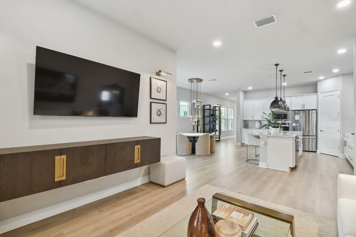 Image 19 of 36 For 3814 De Leon Street 2